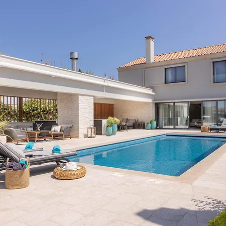 Villa Amorosa, Luxury With Large Heated Pool & Sea View, Losinj Island Nerezine